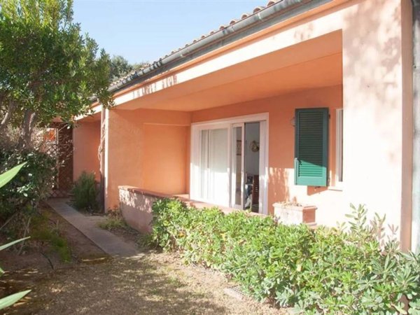 casa indipendente in vendita a Castiglione della Pescaia in zona Punta Ala