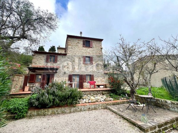 casa indipendente in vendita a Castiglione della Pescaia in zona Vetulonia