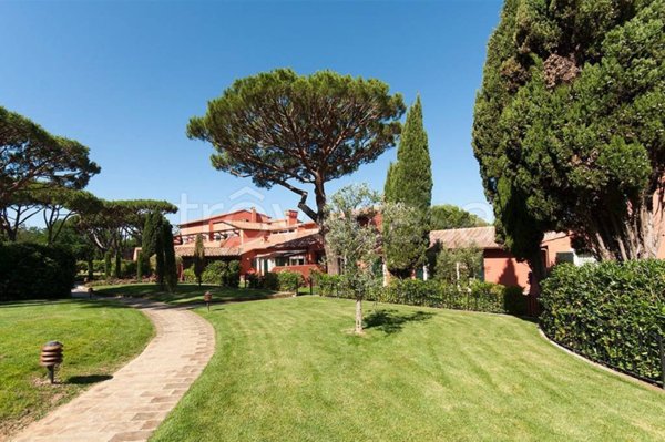 casa indipendente in vendita a Castiglione della Pescaia in zona Punta Ala