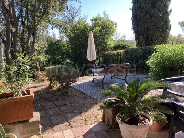 casa indipendente in vendita a Castiglione della Pescaia in zona Punta Ala