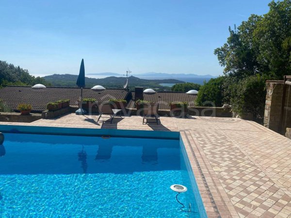 casa indipendente in vendita a Castiglione della Pescaia in zona Punta Ala