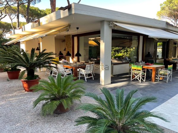 casa indipendente in vendita a Castiglione della Pescaia in zona Roccamare