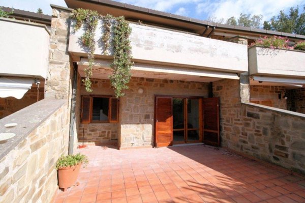 casa indipendente in vendita a Castiglione della Pescaia in zona Punta Ala