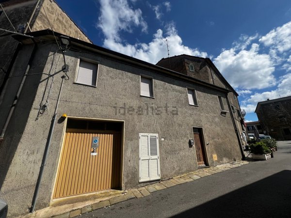 casa indipendente in vendita a Castiglione della Pescaia in zona Vetulonia