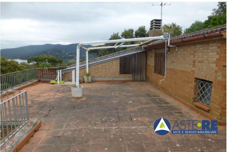 casa indipendente in vendita a Castiglione della Pescaia in zona Punta Ala