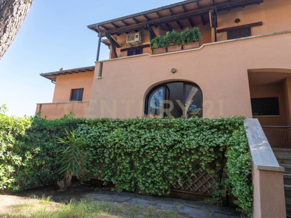 casa indipendente in vendita a Castiglione della Pescaia in zona Ampio