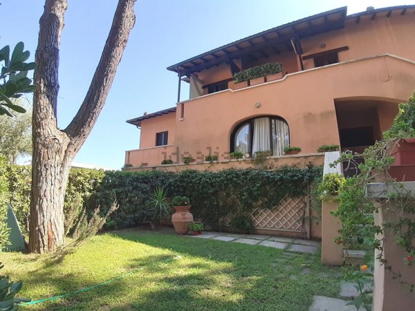 appartamento in vendita a Castiglione della Pescaia in zona Punta Ala