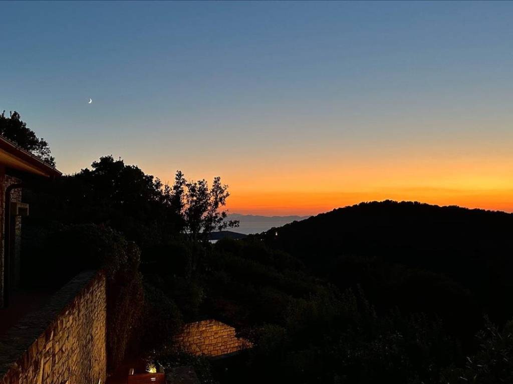 casa indipendente in vendita a Castiglione della Pescaia in zona Punta Ala