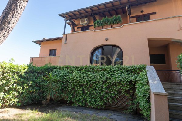 casa indipendente in vendita a Castiglione della Pescaia