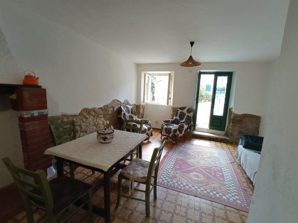 casa indipendente in vendita a Castiglione della Pescaia in zona Tirli