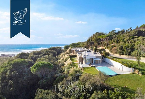 casa indipendente in vendita a Castiglione della Pescaia in zona Punta Ala