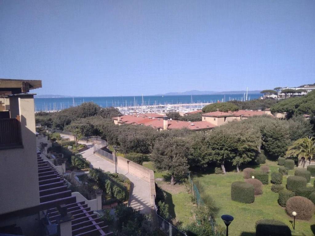 appartamento in vendita a Castiglione della Pescaia in zona Punta Ala