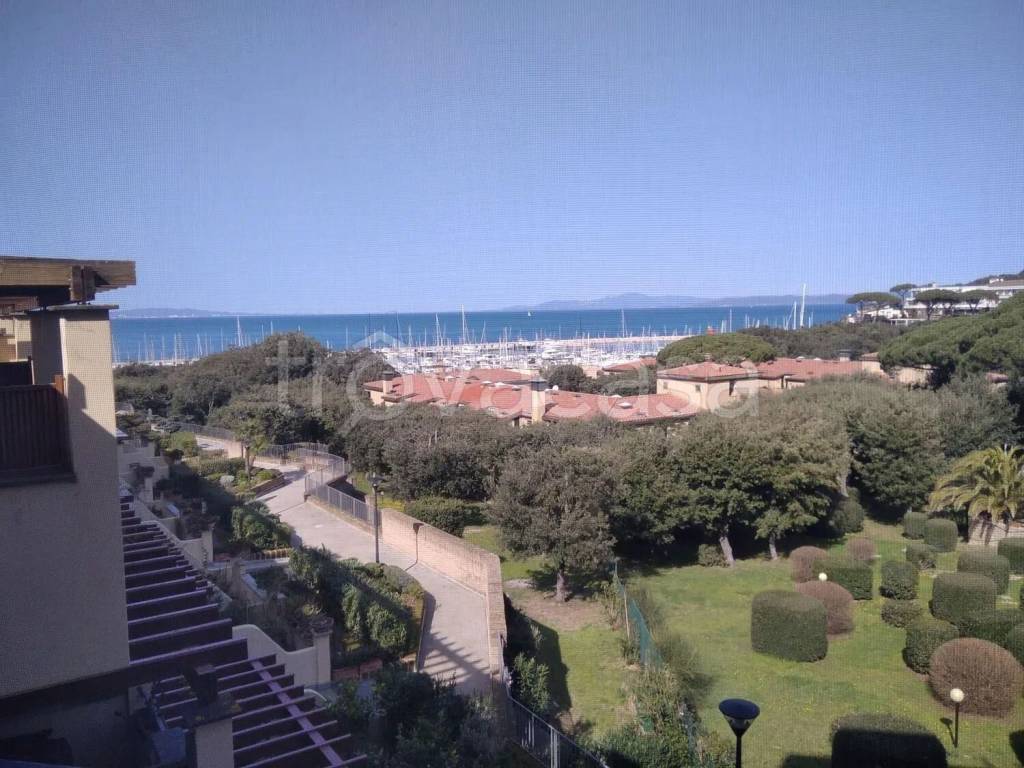 appartamento in vendita a Castiglione della Pescaia in zona Punta Ala