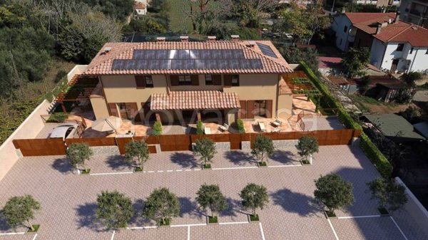 casa indipendente in vendita a Castiglione della Pescaia in zona Ampio