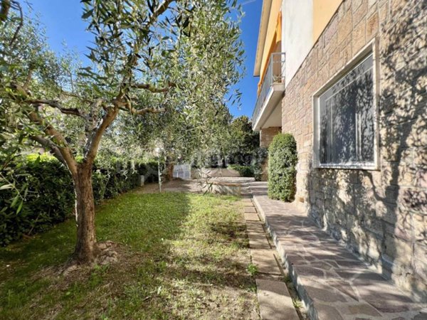 casa indipendente in vendita a Castiglione della Pescaia
