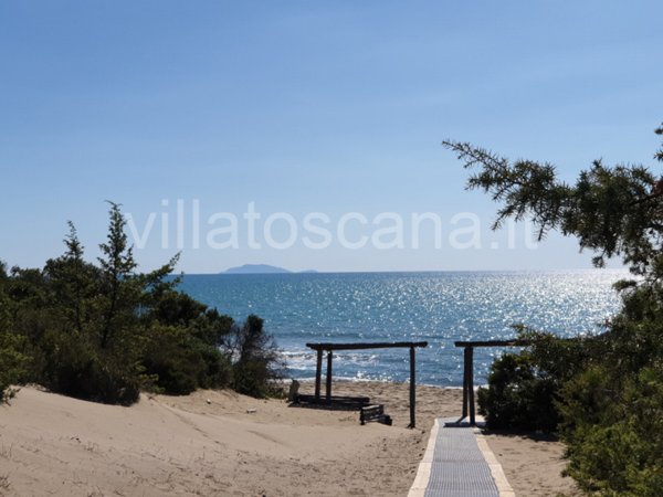 casa indipendente in vendita a Castiglione della Pescaia in zona Roccamare