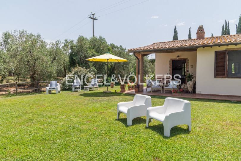 casa indipendente in vendita a Castiglione della Pescaia in zona Rocchette