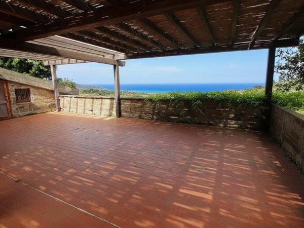 casa indipendente in vendita a Castiglione della Pescaia in zona Punta Ala