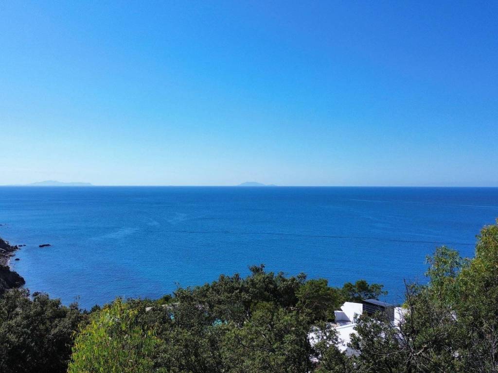 casa indipendente in vendita a Castiglione della Pescaia in zona Punta Ala