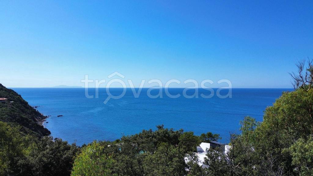 casa indipendente in vendita a Castiglione della Pescaia in zona Punta Ala