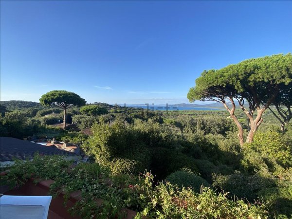 casa indipendente in vendita a Castiglione della Pescaia in zona Punta Ala