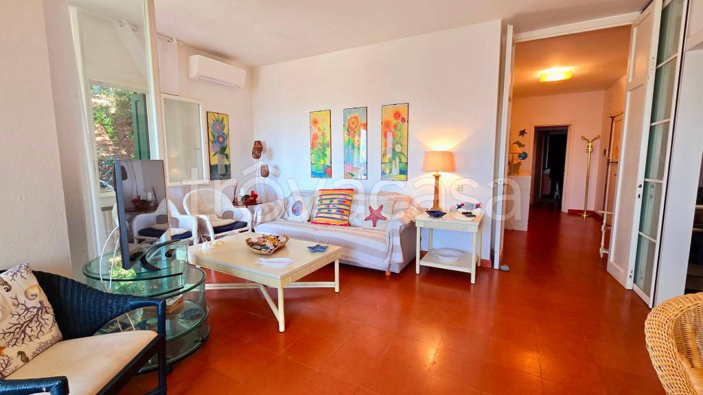 appartamento in vendita a Castiglione della Pescaia in zona Punta Ala