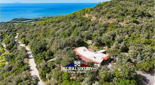 casa indipendente in vendita a Castiglione della Pescaia in zona Tirli