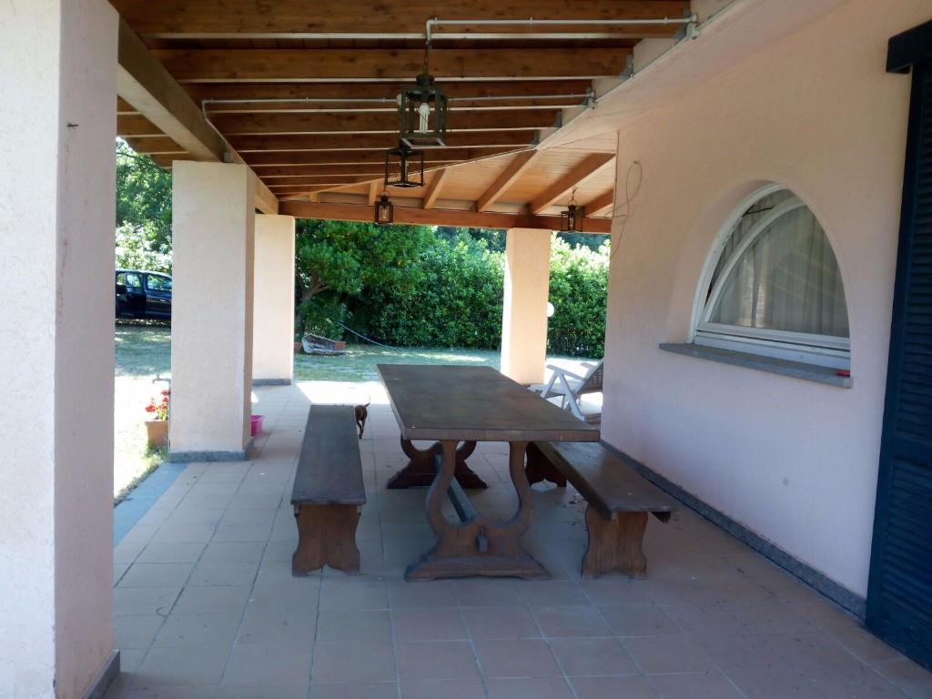 casa indipendente in vendita a Castiglione della Pescaia in zona Punta Ala