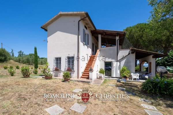 casa indipendente in vendita a Castiglione della Pescaia in zona Buriano