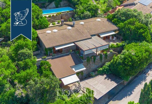 casa indipendente in vendita a Castiglione della Pescaia in zona Punta Ala