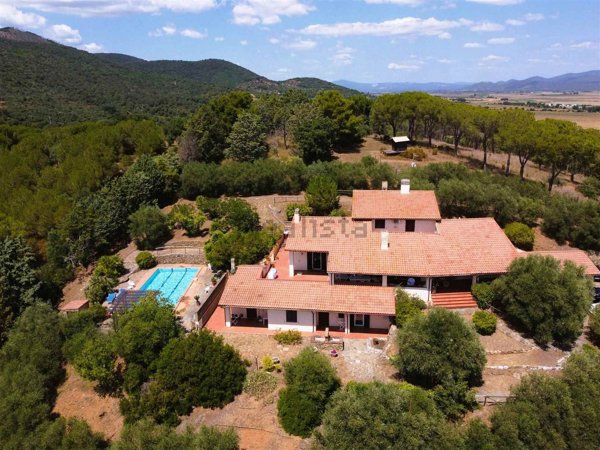 casa indipendente in vendita a Castiglione della Pescaia