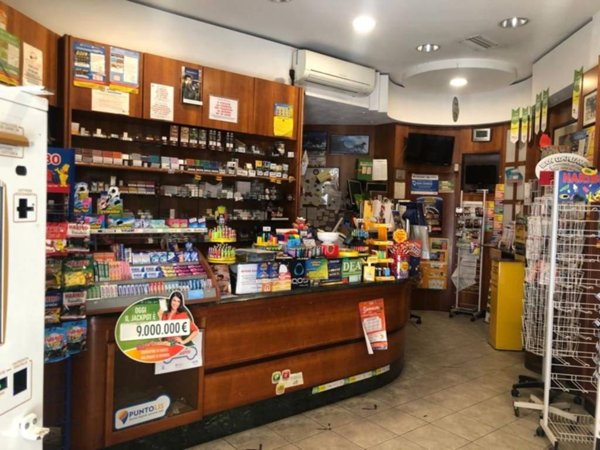 negozio in vendita a Castiglione della Pescaia