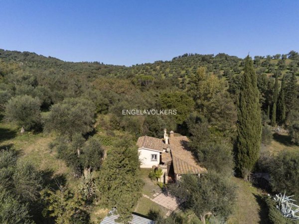 casa indipendente in vendita a Castiglione della Pescaia in zona Vetulonia