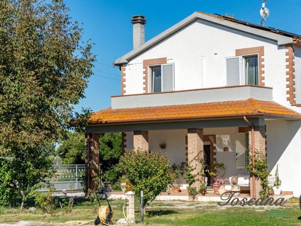 casa indipendente in vendita a Castiglione della Pescaia in zona Tirli
