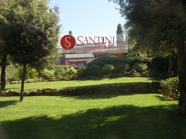 casa indipendente in vendita a Castiglione della Pescaia in zona Punta Ala