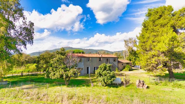 casale in vendita a Castiglione della Pescaia in zona Buriano