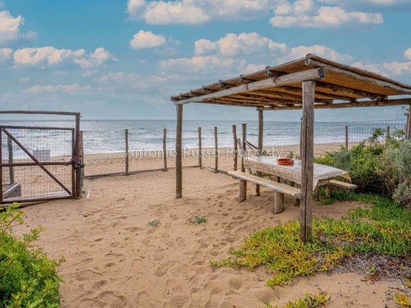 casa indipendente in vendita a Castiglione della Pescaia in zona Rocchette