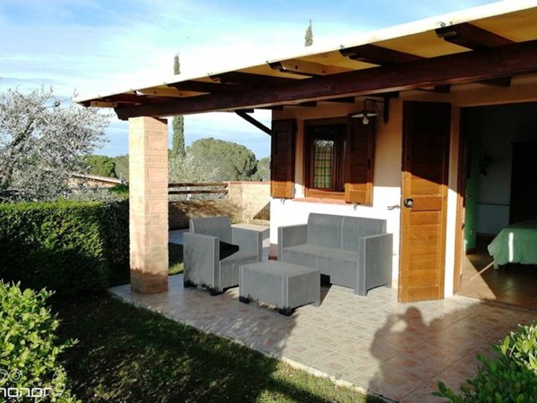 casa indipendente in vendita a Castiglione della Pescaia in zona Buriano