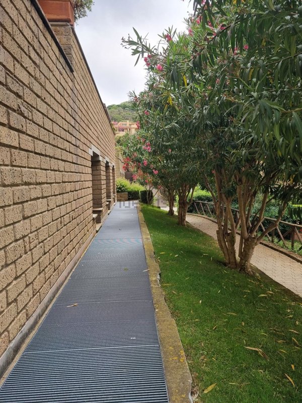 appartamento in vendita a Castiglione della Pescaia in zona Punta Ala