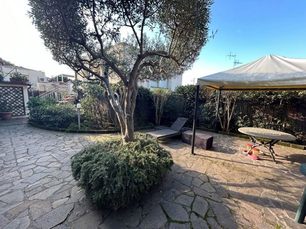 appartamento in vendita a Castiglione della Pescaia in zona Punta Ala