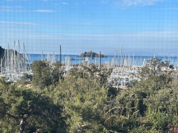 appartamento in vendita a Castiglione della Pescaia in zona Punta Ala