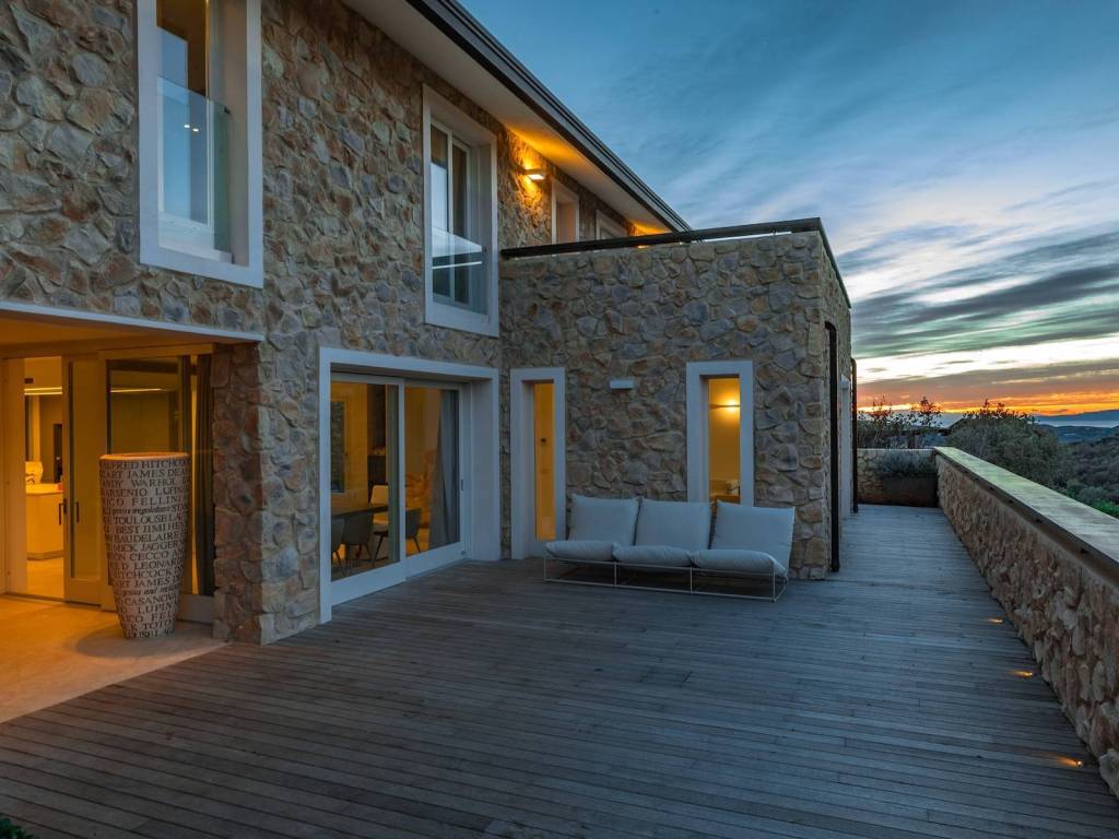 casa indipendente in vendita a Castiglione della Pescaia in zona Punta Ala