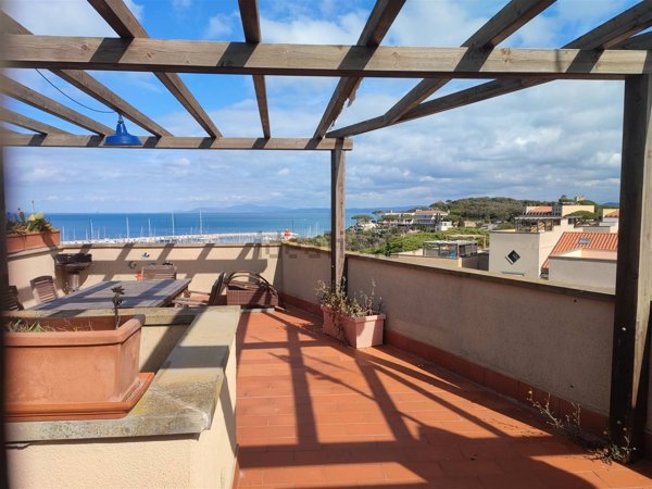 appartamento in vendita a Castiglione della Pescaia in zona Punta Ala
