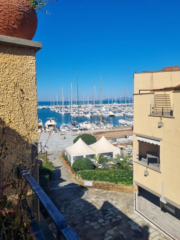 appartamento in vendita a Castiglione della Pescaia in zona Ampio