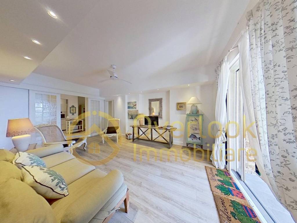 casa indipendente in vendita a Castiglione della Pescaia in zona Roccamare