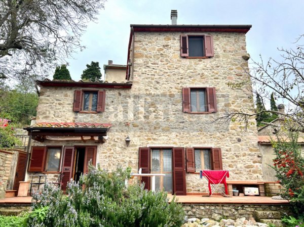 casa indipendente in vendita a Castiglione della Pescaia in zona Vetulonia