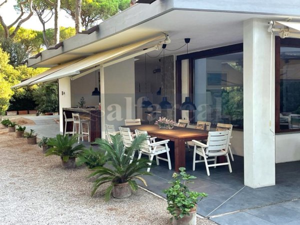 casa indipendente in vendita a Castiglione della Pescaia in zona Roccamare