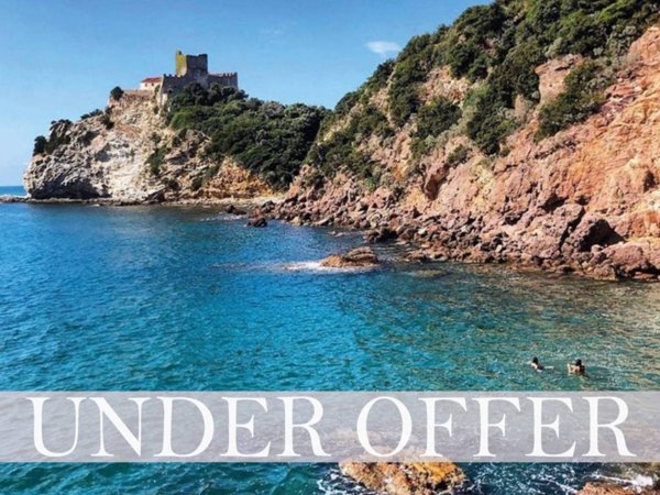 casa indipendente in vendita a Castiglione della Pescaia in zona Punta Ala