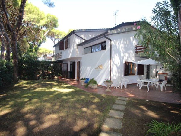 casa indipendente in vendita a Castiglione della Pescaia in zona Riva del Sole