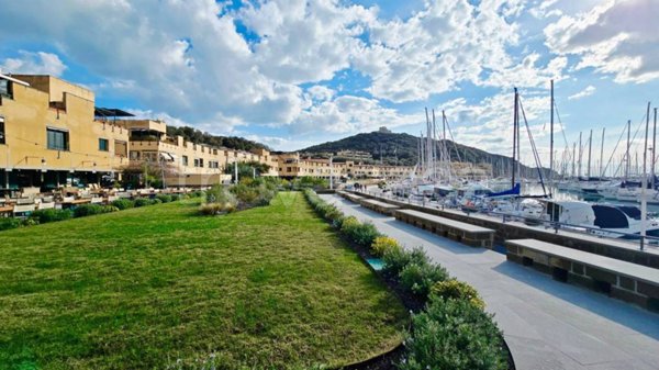 appartamento in vendita a Castiglione della Pescaia in zona Punta Ala